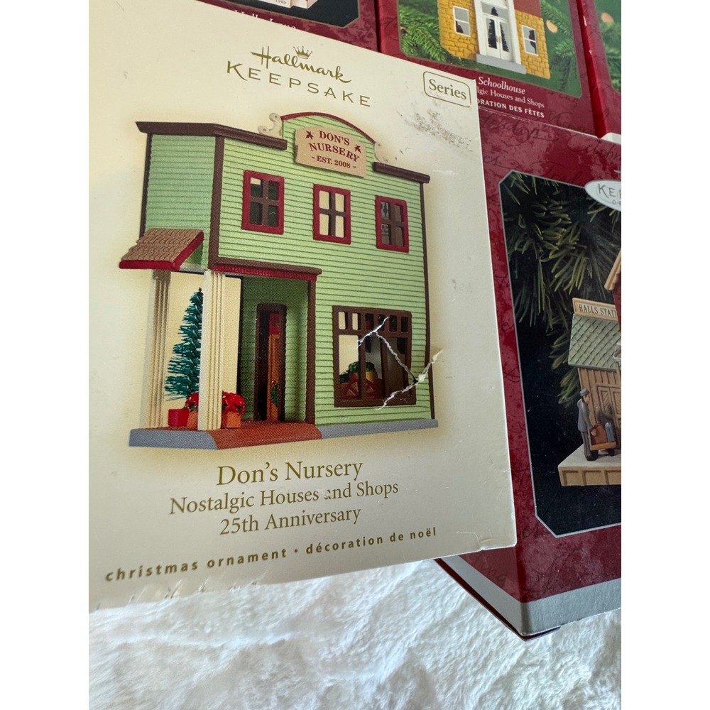 Lot 30 Hallmark Nostalgic Houses and Shops Keepsake Ornaments Vintage Village - Picture 9 of 10